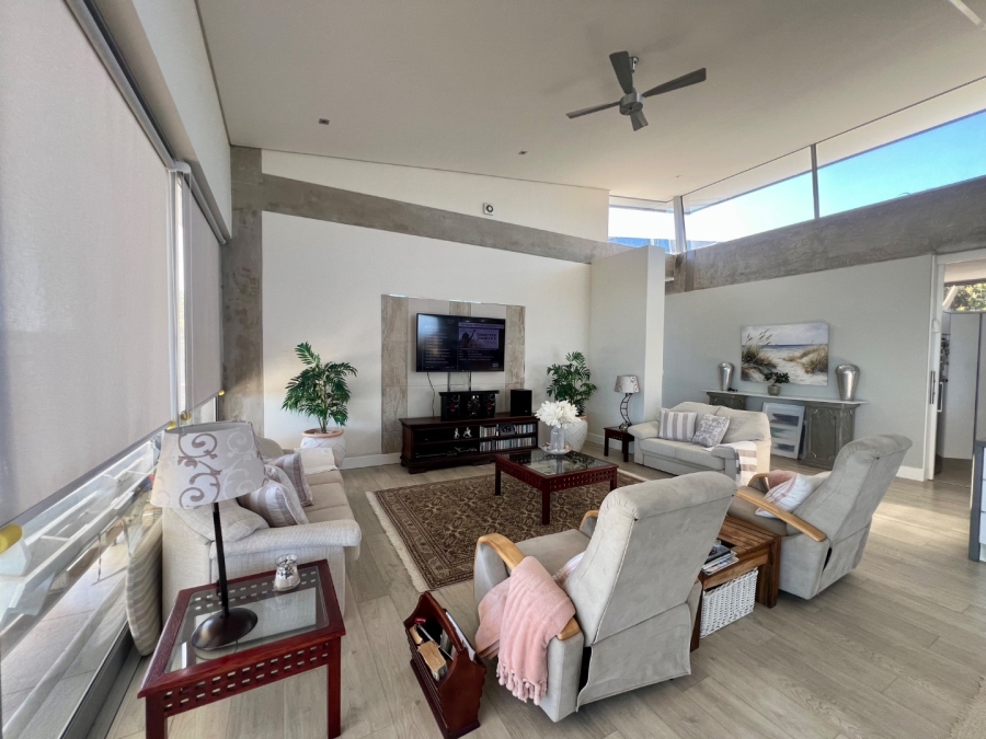 3 Bedroom Property for Sale in Oubaai Western Cape